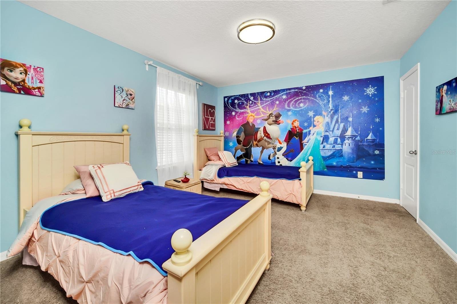 Disney themed kids' room